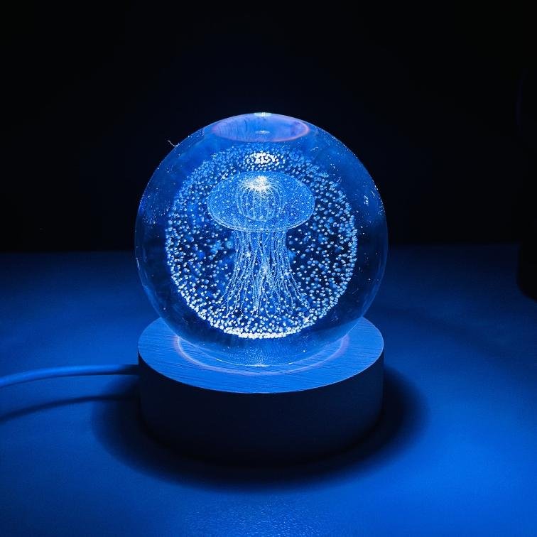 Jellyfish 3D Crystal Ball Jellyfish 3D Crystal Ball